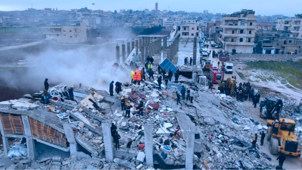 A search operation continues in a collapsed building. CREDIT: White Helmets